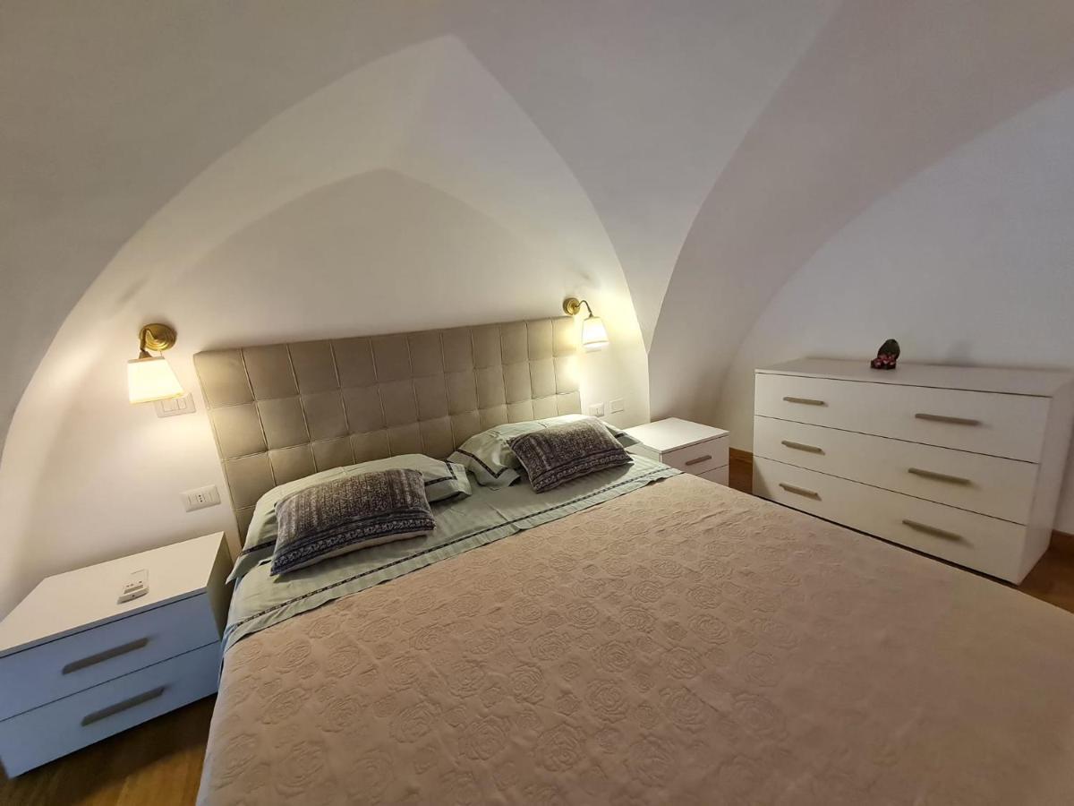 Flat 24 Maggio Apartment Lecce Bagian luar foto